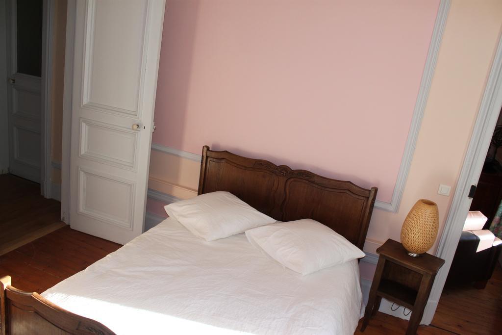 Chateau Des Saveurs Saint-Sauveur-dʼÉmalleville Zimmer foto